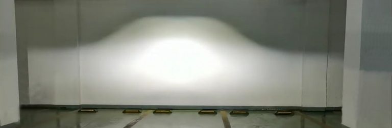 Sharp beam pattern cut off of the DDM Tuning Bi-LED projector, high beam